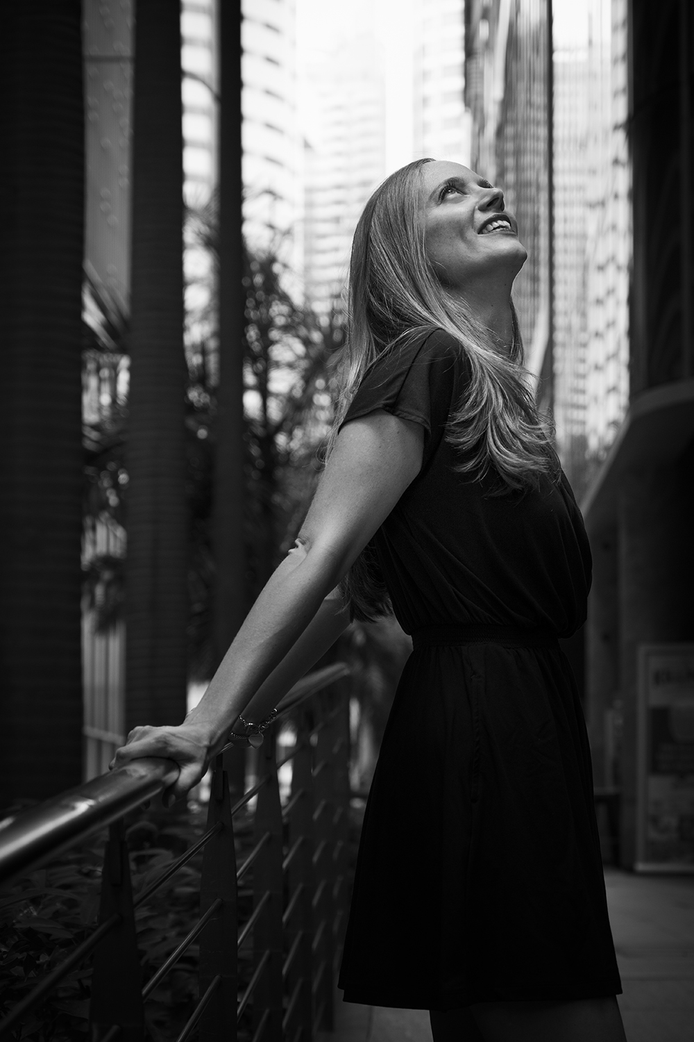 Giulia Brunetti - photography of a young lady in the streets of Singapore